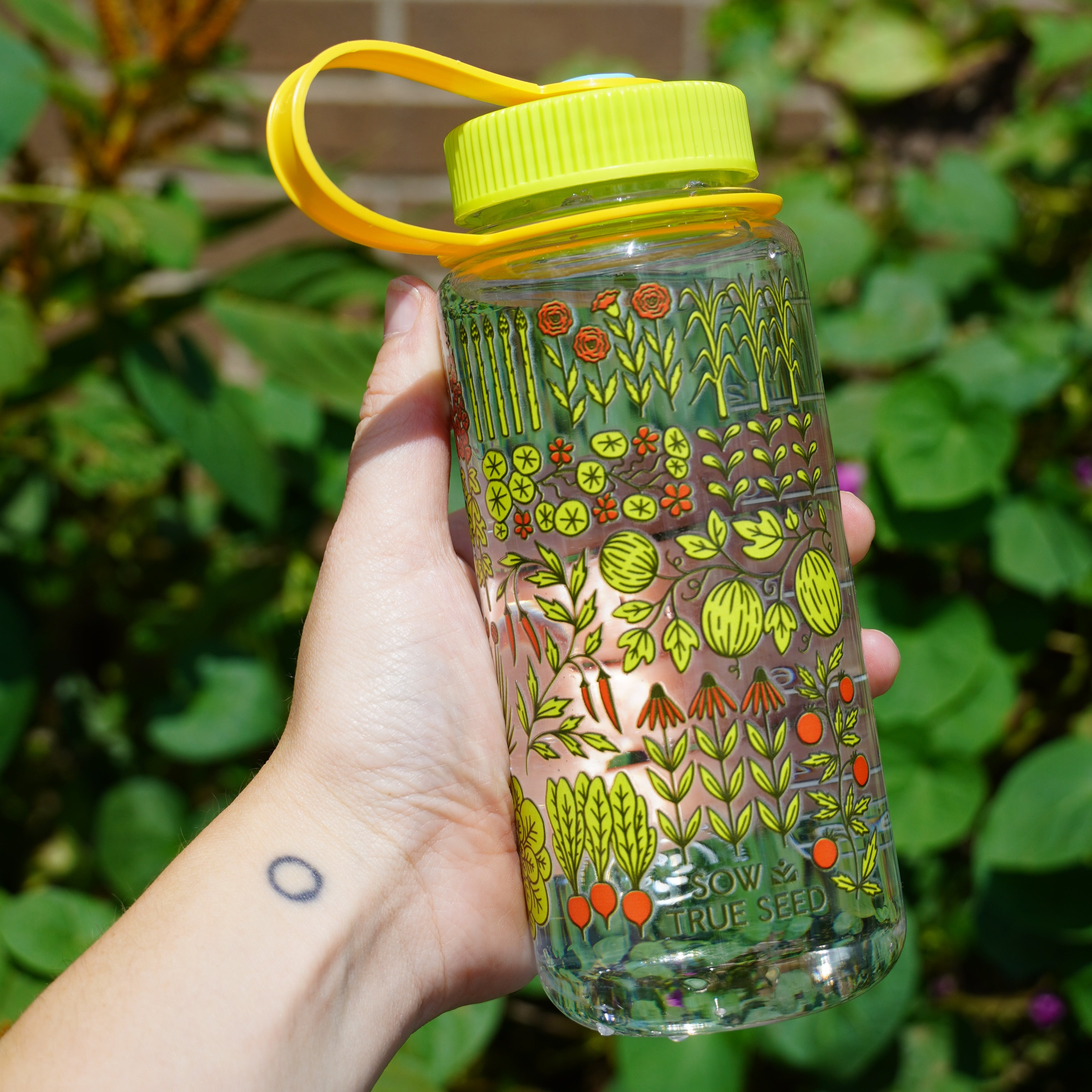 Garden Quilt Water Bottle - Sow True Seed